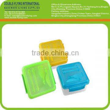 Plastic Square Lunch Box with assembled Spoon and Fork, Food Container Set.