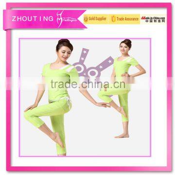 Four colors pure color tight ladies yoga suit with short sleeves