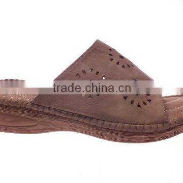 New design flat shoes with wood grain sole comfort slipper