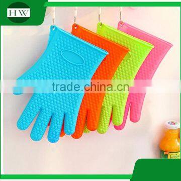 kitchen non-stick cartoon pig silicone bbq baking grill heat resistant oven finger glove gloves