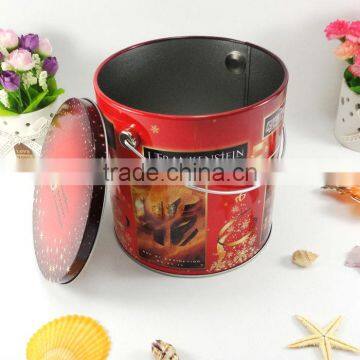 metal bucket with lid