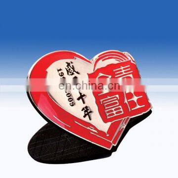 custom heart shaped enamel lapel pin with epoxy