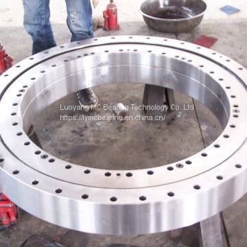 130.25.500 Crossed Roller Slewing Bearing Without Gear Teeth 634*366*148mm