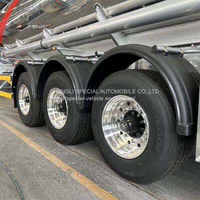 Sinotruk HOWO Sinotruck Factory Transport Dump Cargo Heavy Gas Diesel Fuel Oil Delivery Refueling Tank Tanker Truck