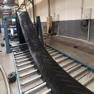 V Patterns C5 C32 Herringbone Rubber Conveyor Belt photo-4