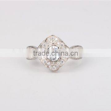 Micro Pave Setting Elegant Rose Shape Design 925 Sterling Silver Wedding Ring photo-2