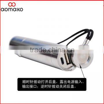 Manufactory sell charger with America Q5 lamp flashlights mobile power bank