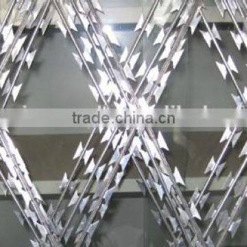 Security Fencing Razor Barbed Wire/razor Combat Wire/safety Razor Wire photo-4