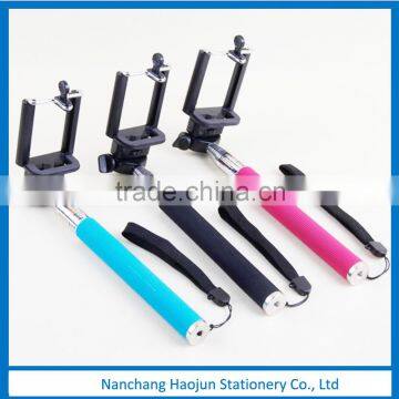 Hot Seller Fashionable self-portrait camera smartphone monopod with Bluetooth telcontrol