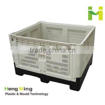 Plastic folding crate