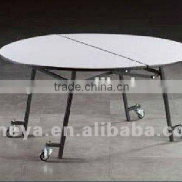 Folding baquet table with wheels (GT620)