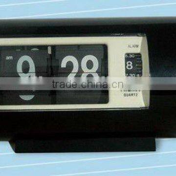 Supply creative fashion decorate table clock
