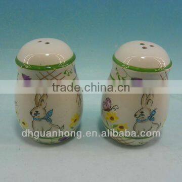 Napkin holder with salt and pepper shaker