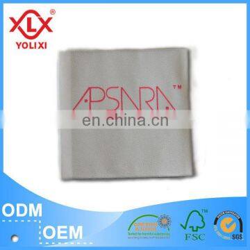 Fire retardant woven garment label for cloth