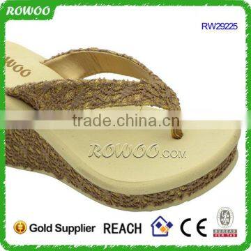 Hot Sale Fashion Design Laser Wrapped EVA Lady Beach Walk Slipper photo-4