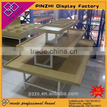 AA Cosmetic Display Stand Metail and Wood for Retail Shoe Rack Display