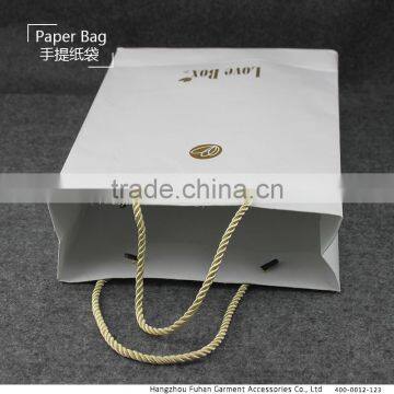 Printed Paper Bag With Customized Logo and Handles photo-6