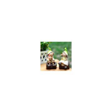 Polyresin Kids Figurine for Garden Decor