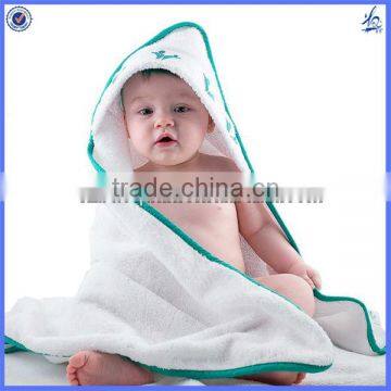 2017 new design bamboo baby hooded bath towel with logo