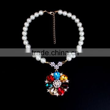 flower shape pendant necklace