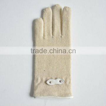 oyster white knitted gloves with leather and rivet decoration