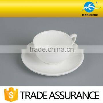 White Chafing Ceramic Coffee Cup With Handle photo-3
