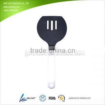 High quality funny new design nylon slotted turner