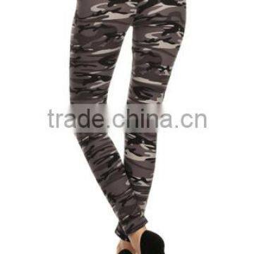 Ladies Fitting Custom Printed Camo Leggings Manufacturer