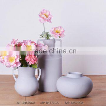 Wholesale price polyresin small vase hot sales decorations