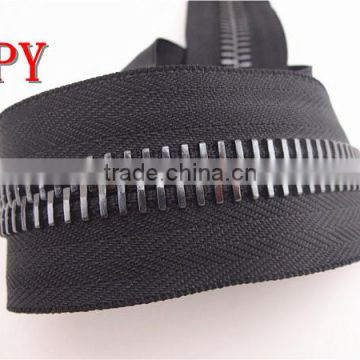 metal teeth zipper with top quality