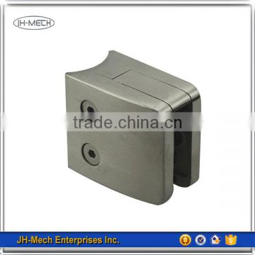 China bathroom accessory glass clamp