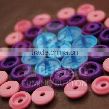 China plastic snaps supplier