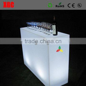 Rechargeable RGB High Fashion Led Light up Bar Table Design photo-3