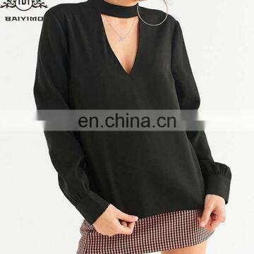 High Mock-Neck And V-Neckline Cutout Long Sleeve Cut-Out Collar Latest Fashion Lady Formal Blouse