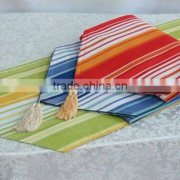 Polyester table runner with tassels