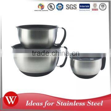 New style 3 pcs stainless steel kitchen mixing fruit bowl set with silicone handle