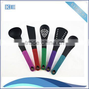 Very good quality kitchenware set