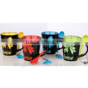 12oz Inner Glazed Funnel Shape Ceramic Spoon Mug with Flower Decal