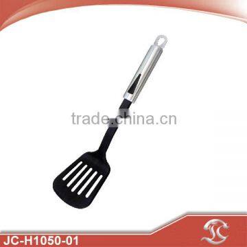 2016 Trendy nylon slotted turner with SUS430 tube handle