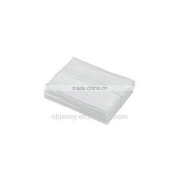 Nonwoven dust cloth