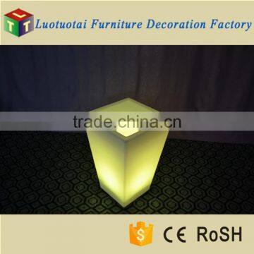 Waterproof Outdoor Garden Use Illuminated LED Square Planter Pot With Battery Operated photo-3