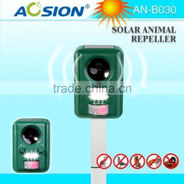 Solar Ultrasonic Powered Pest Repeller/Cat Repeller/Dog Repeller