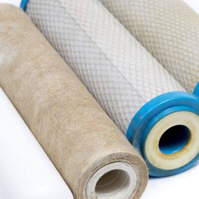 Nonwoven fabric for liquid filtration.