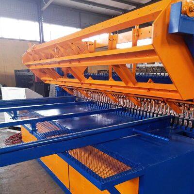 Used Automatic Welded Wire Metal Mesh Welding Machine in China PLC As Core Component photo-3