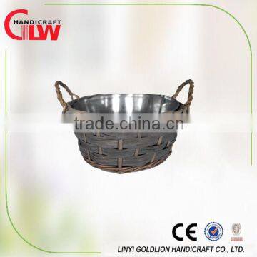 flower pots, garden planters, willow basket with iron bucket inside                        
                                                                                Supplier's Choice