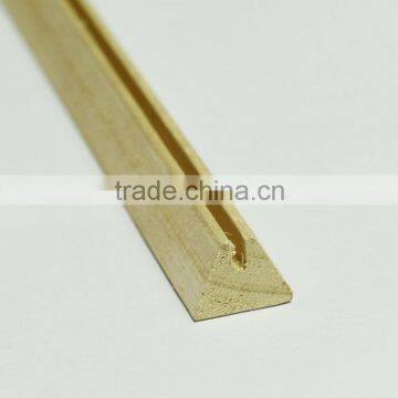 Triangular poplar solid wood trims and moulding