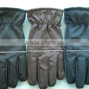 100% polyester nylon snowboarding gloves with embroidery logo