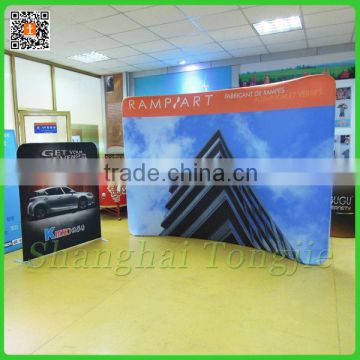 Portable advertising tension display banner