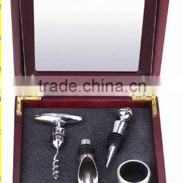 Promotional 4pcs Wine Gift Set