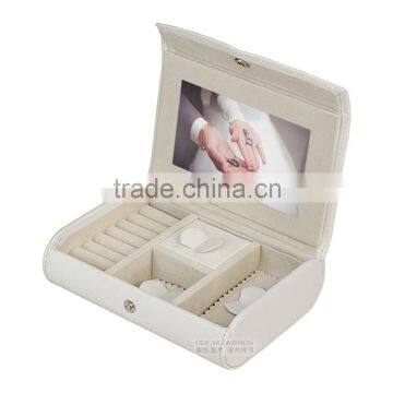 romantic white video jewellery packaging for wedding